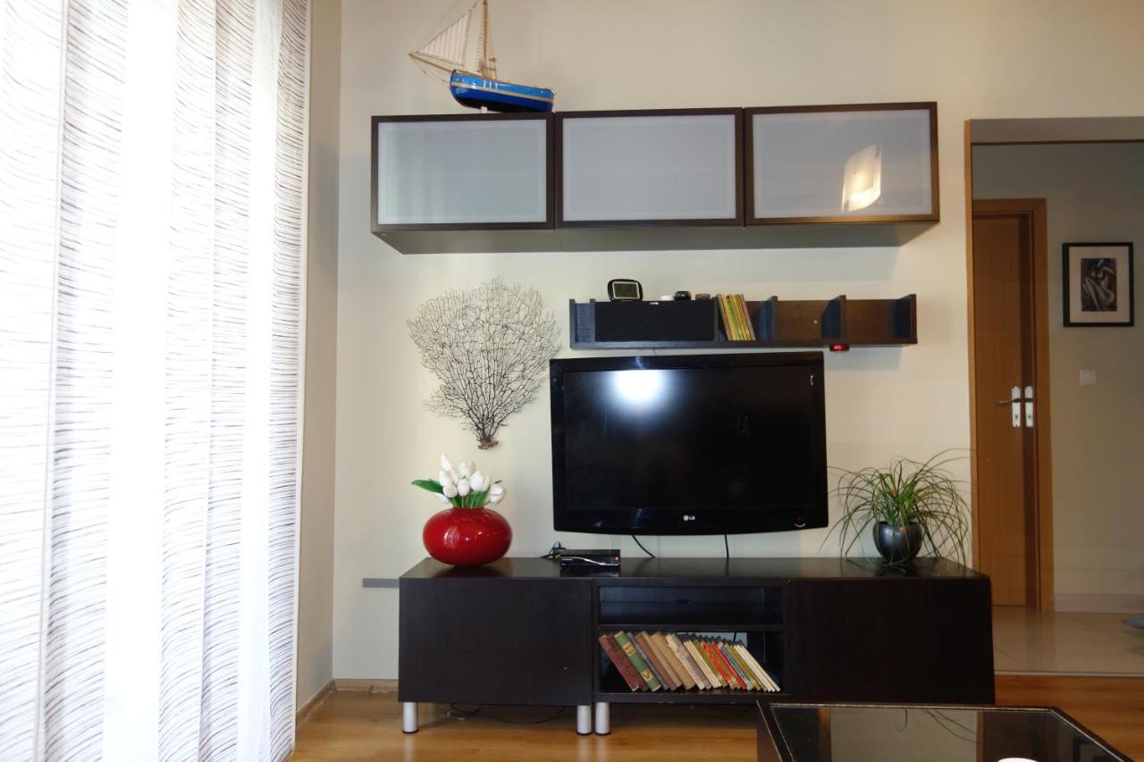 Nice Sunny Apartment Pula Exterior photo